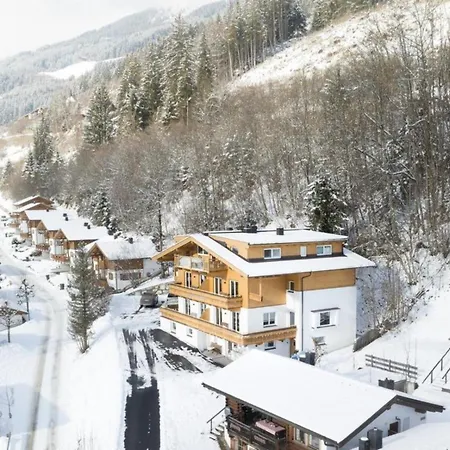Schoeneben 2 * Wald im Pinzgau