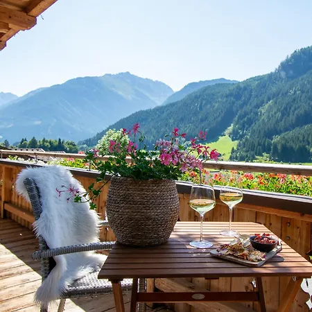 Schoeneben 2 Dom wakacyjny Wald im Pinzgau