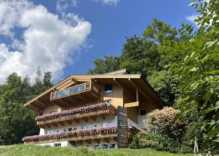 Schoeneben 2 * Wald im Pinzgau