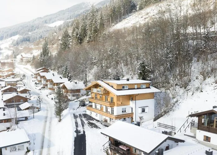 Schoeneben 2 * Wald im Pinzgau